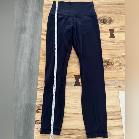 Lululemon Leggings - size 4 - Picture 6 of 6